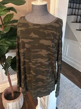 Camo Long Sleeve Crew Neck Shirt - Olive Green